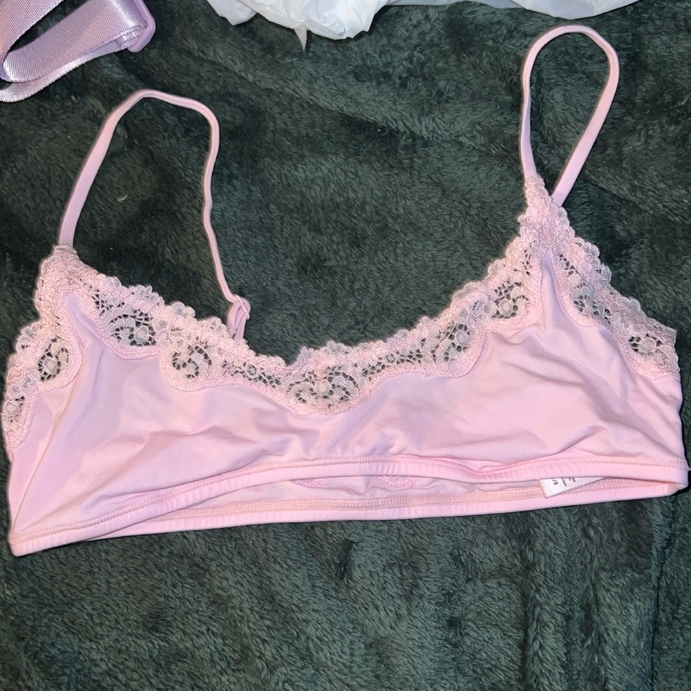 Skims fits every body lace scoop bralette